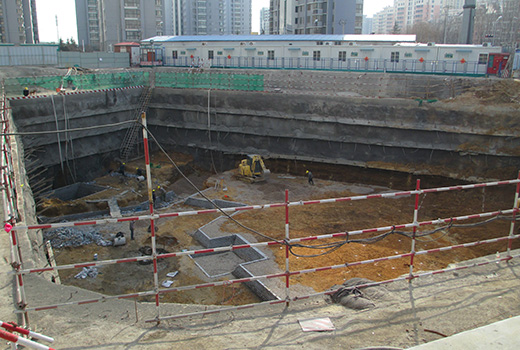 海燕策略斫研究论坛