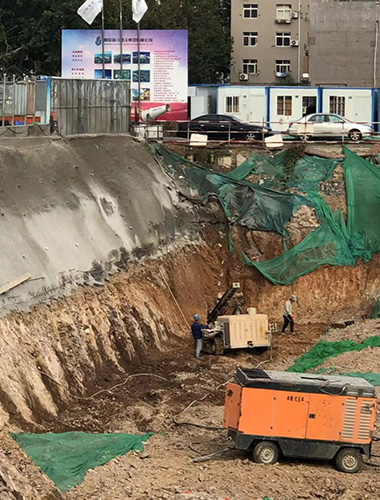 海燕策略斫研究论坛