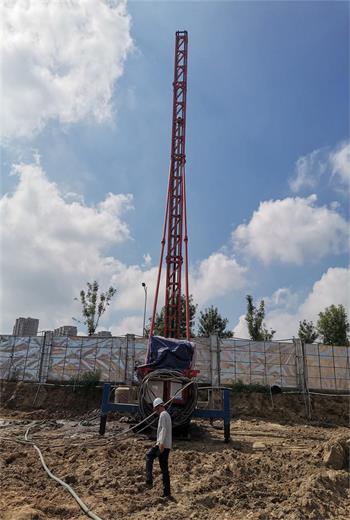 海燕策略斫研究论坛