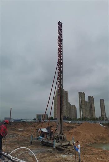 海燕策略斫研究论坛