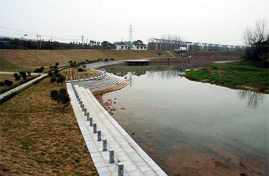 海燕策略斫研究论坛