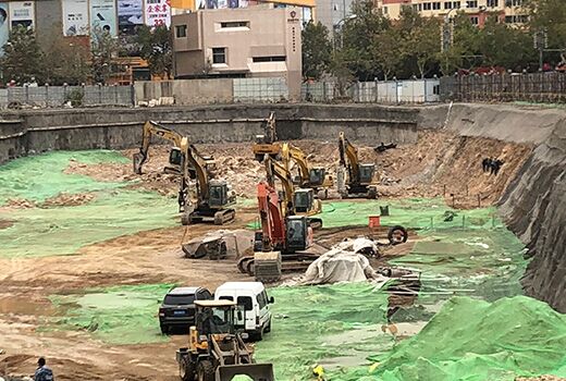 海燕策略斫研究论坛