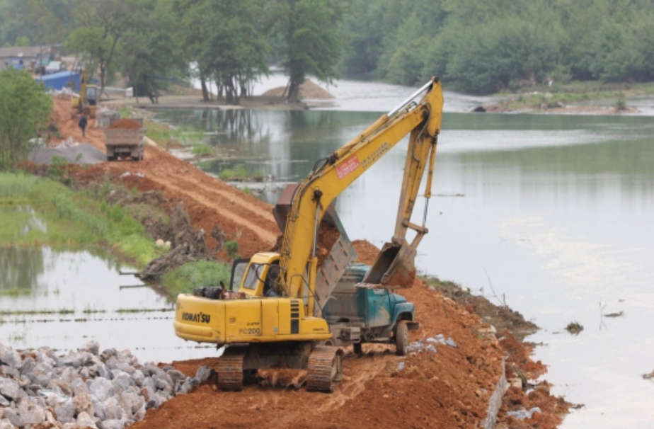 海燕策略斫研究论坛